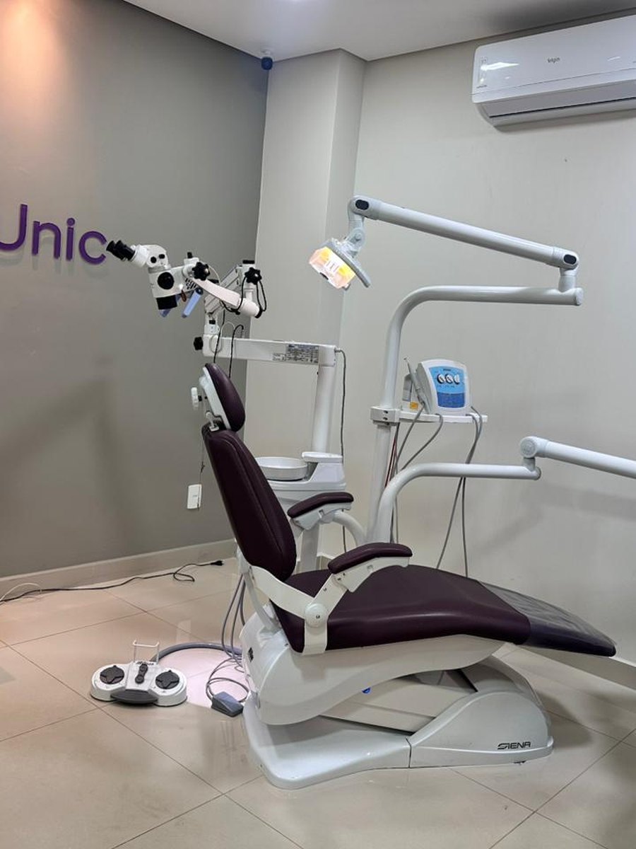 Consultório com cadeira odontológica da Oral Unic Naviraí